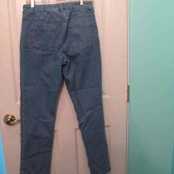 Collection  Jeans Sizes 8 AND 10.   FREE ANY $8 top with pants - Picture 5 of 8